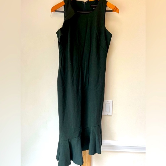 Banana Republic Asymmetric forest green sleeveless dress, size 4 - Picture 2 of 10
